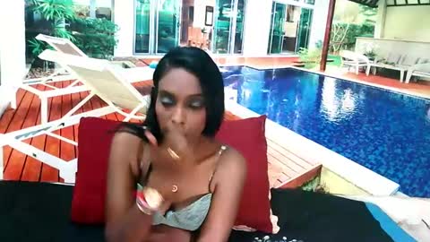 Leah online show from 12-12-24, 06:21