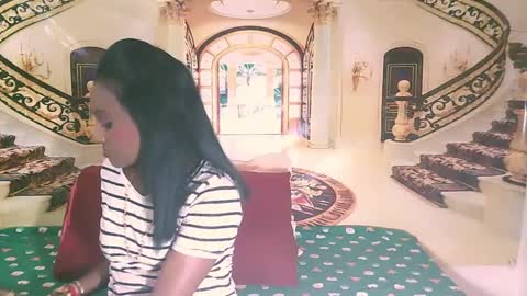 Leah online show from 12-28-24, 05:14