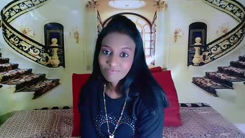 Leah online show from 01-06-25, 04:02