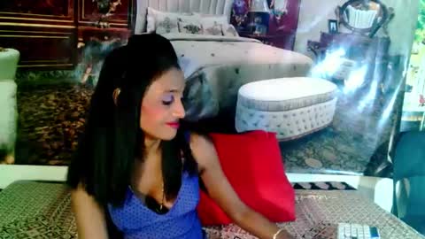 Leah online show from 01-10-25, 06:28