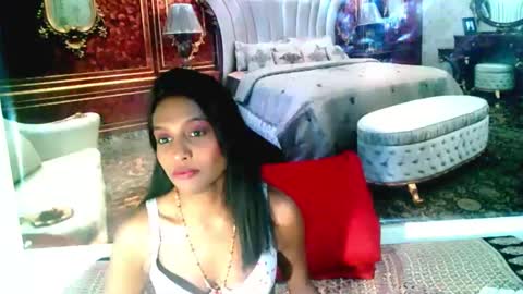 Leah online show from 01-13-25, 08:37