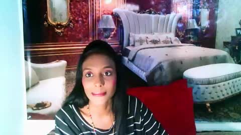 Leah online show from 01-14-25, 05:19