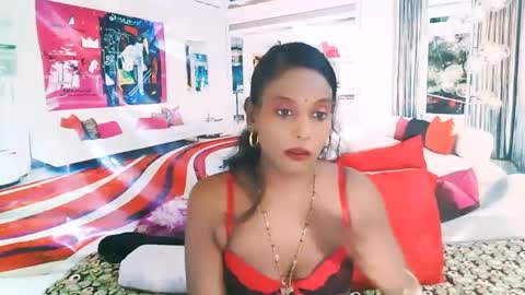 Leah online show from 09-15-25, 06:19