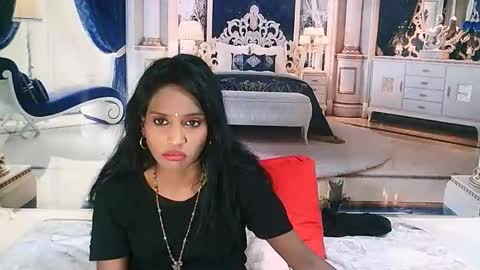 Leah online show from 09-19-25, 05:35