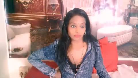 Leah online show from 09-27-25, 07:19