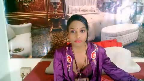 Leah online show from 10-08-25, 06:05