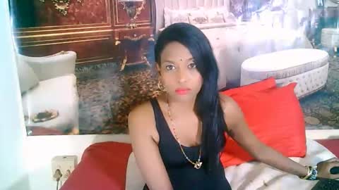 Leah online show from 10-10-25, 07:02