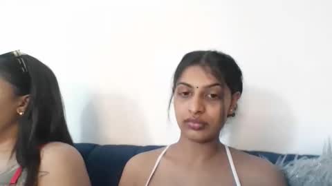 Snapshot of indianpandora chatting on 11-10-25, 06:23 indianpandora online show from 11-10-25, 06:23