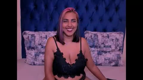 Snapshot of indianplaybunnyx chatting on 10-09-25, 04:16 Mishka online show from 10-09-25, 04:16