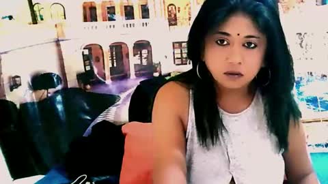 Mika online show from 10-06-25, 04:54