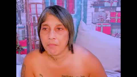 Snapshot of indianroxy27 chatting on 12-04-25, 12:14 indianroxy27 online show from 12-04-25, 12:14