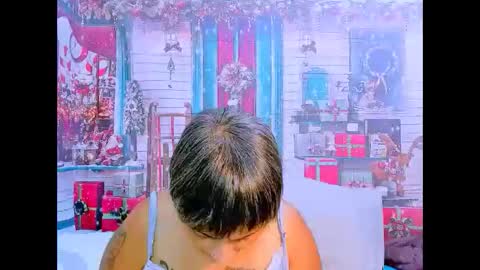 Snapshot of indianroxy27 chatting on 12-14-25, 09:25 indianroxy27 online show from 12-14-25, 09:25