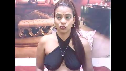 indiansexyass4u2luv online show from 01-16-25, 08:57