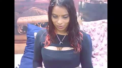 indiansexyass4u2luv online show from 02-24-25, 03:31