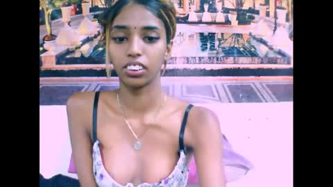 Snapshot of indiansexyslender4u2luv chatting on 01-12-25, 05:56 indiansexyslender4u2luv online show from 01-12-25, 05:56