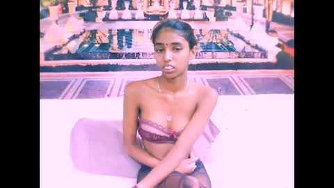 Snapshot of indiansexyslender4u2luv chatting on 02-07-25, 09:58 indiansexyslender4u2luv online show from 02-07-25, 09:58