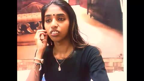 Snapshot of indiansexyslender4u2luv chatting on 10-09-25, 05:38 indiansexyslender4u2luv online show from 10-09-25, 05:38
