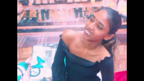 Snapshot of indiansexyslender4u2luv chatting on 10-17-25, 07:55 indiansexyslender4u2luv online show from 10-17-25, 07:55