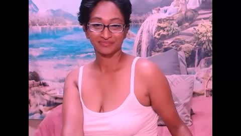 Snapshot of indianspicy69 chatting on 01-27-25, 05:37 Shreya online show from 01-27-25, 05:37