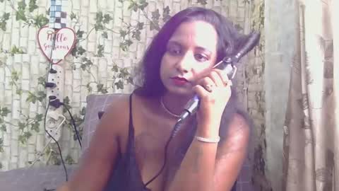 Snapshot of indiantina01 chatting on 02-15-25, 08:11 tina online show from 02-15-25, 08:11