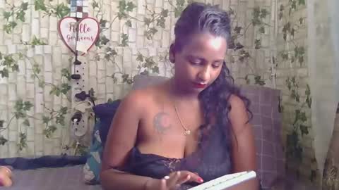 Snapshot of indiantina01 chatting on 02-20-25, 07:23 tina online show from 02-20-25, 07:23