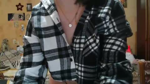 Snapshot of inelika chatting on 12-31-24, 03:45 Inna online show from 12-31-24, 03:45