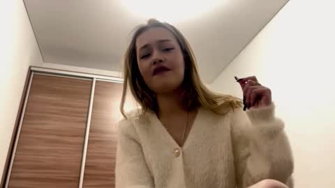 Snapshot of inesfodor chatting on 02-05-26, 03:38 Ines online show from 02-05-26, 03:38