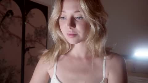 Snapshot of infinitysoul_ chatting on 10-14-25, 04:08 Alexa..  Inst     Fansly infinitysoul  online show from 10-14-25, 04:08