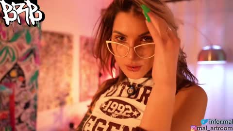 Snapshot of informal_ chatting on 12-23-24, 08:11 MAL --- online show from 12-23-24, 08:11