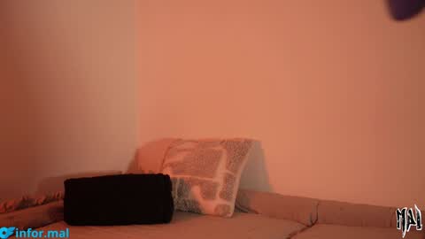 Snapshot of informal_ chatting on 09-19-25, 11:38 MAL --- online show from 09-19-25, 11:38