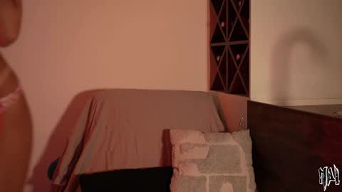 Snapshot of informal_ chatting on 09-21-25, 09:49 MAL --- online show from 09-21-25, 09:49