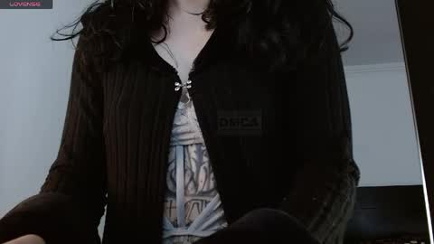 Snapshot of inked_val chatting on 05-11-26, 04:04 Valerie online show from 05-11-26, 04:04