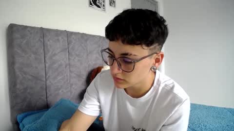 lyan onlyfans n linda online show from 03-08-26, 06:34