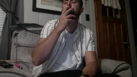 Snapshot of inmybackyard chatting on 09-11-25, 04:01 InMyBackyard online show from 09-11-25, 04:01