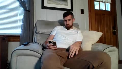 Snapshot of inmybackyard chatting on 10-29-25, 02:52 InMyBackyard online show from 10-29-25, 02:52