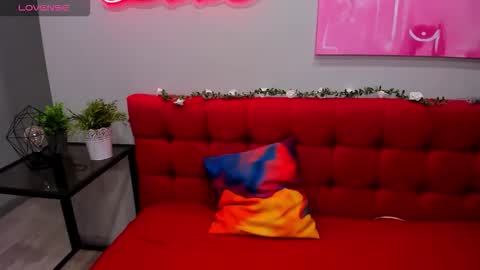 Inna online show from 09-11-25, 01:39