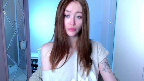 Lina online show from 01-29-25, 10:16