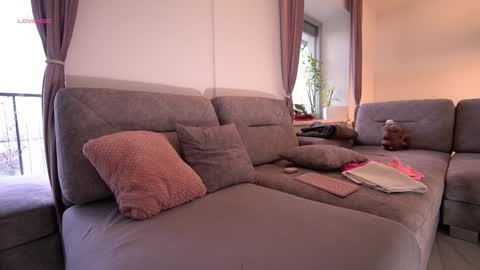 Snapshot of innocentemmy chatting on 12-09-24, 01:34 Maria online show from 12-09-24, 01:34