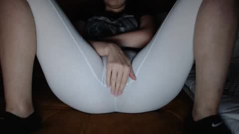 Snapshot of inocentekitty chatting on 01-24-25, 08:11 Alessia online show from 01-24-25, 08:11