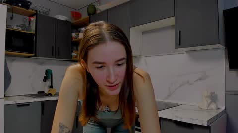 Bernadette  Join  online show from 12-08-24, 10:36