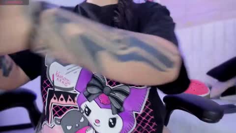 io_chie_ online show from 10-20-25, 04:35