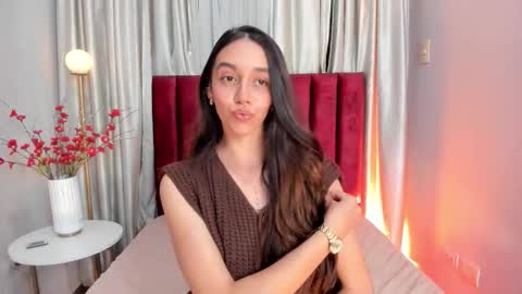 Snapshot of iremlee_ chatting on 10-18-25, 12:35 Irem Lee online show from 10-18-25, 12:35