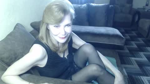 irenalegs online show from 03-03-26, 06:41