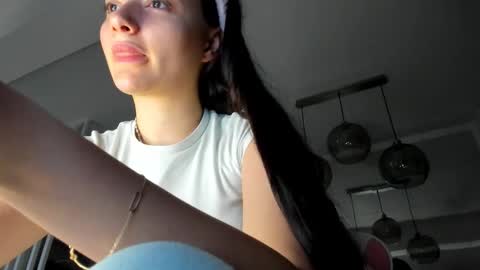 Ir s room online show from 10-06-25, 04:43