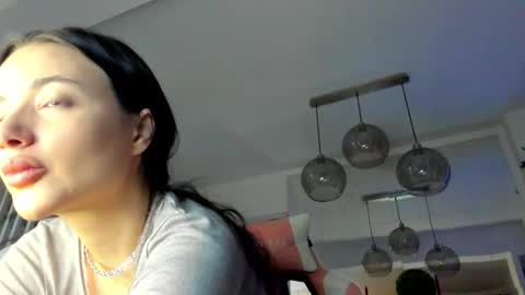 Ir s room online show from 10-17-25, 04:04