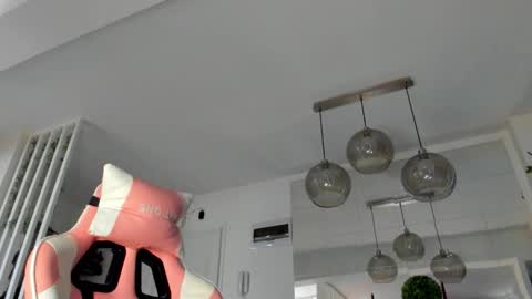 Ir s room online show from 10-18-25, 05:32