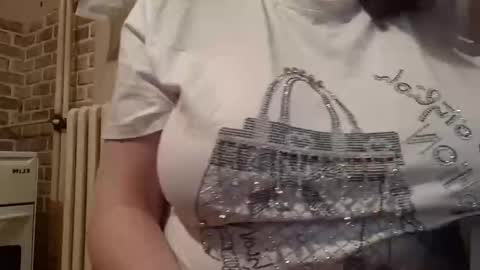 Snapshot of irinnak chatting on 02-16-25, 08:55 IrinnaK online show from 02-16-25, 08:55