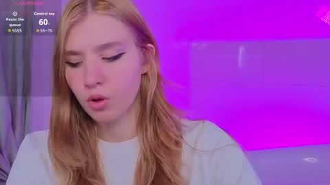 Iris  online show from 12-16-25, 09:25