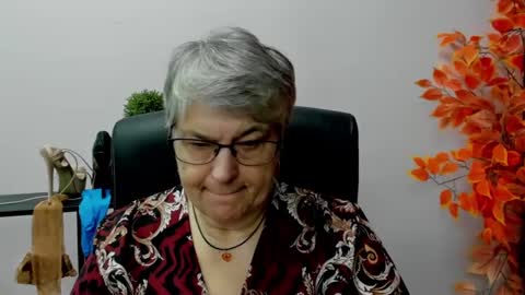 Snapshot of iris_xdesire chatting on 01-20-25, 10:18 I R I S online show from 01-20-25, 10:18