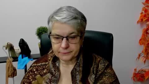 Snapshot of iris_xdesire chatting on 01-22-25, 07:25 I R I S online show from 01-22-25, 07:25